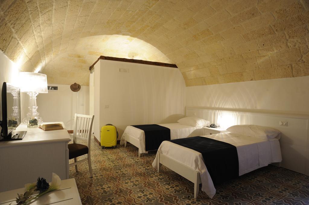 Il Nido Dei Falchi B&B Altamura Rum bild